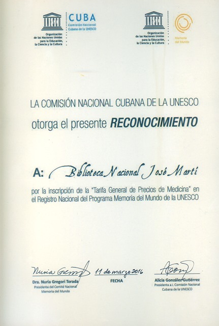 Foto de 11 de marzo de 2016, la Comisión Cubana de la Unesco otorgó el certificado de inscripción de Tarifa General… en el Registro Nacional del Programa Memoria del Mundo.